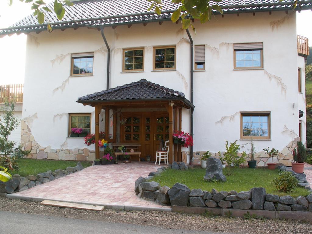 Gaestehaus Lara Wimbach Ruang foto